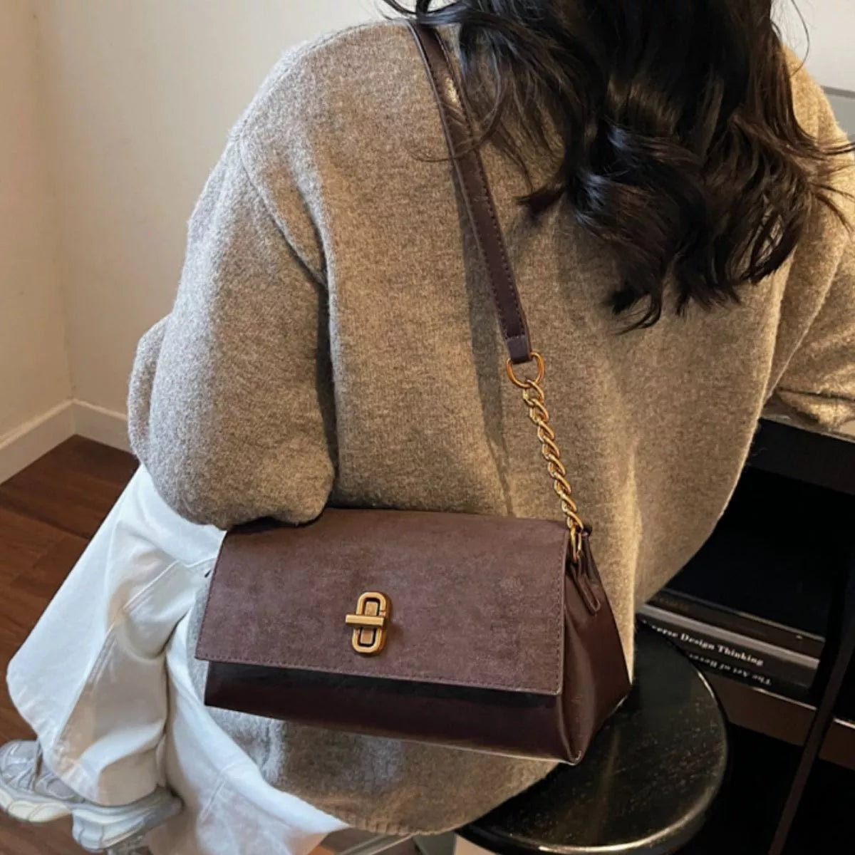 Chain Strap Flap Shoulder Bag product image