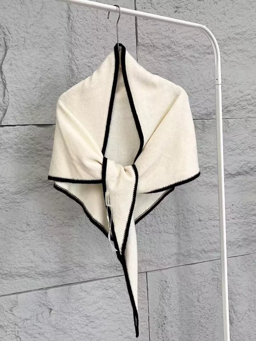 100% Wool Contrast Trim Scarf product image